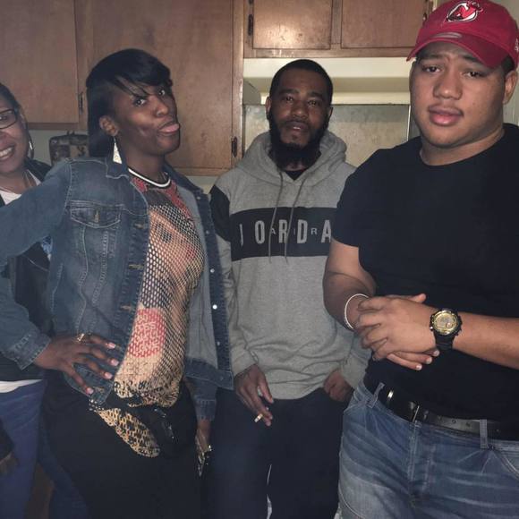 Meet your Posher, Jo - Picture 1 of 1